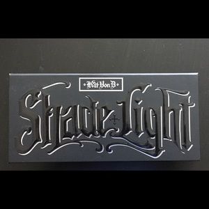 Kat Von D shade and light contouring palette